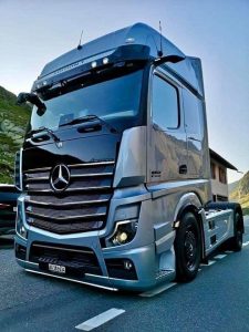 Mercedes-Benz Actros Truck