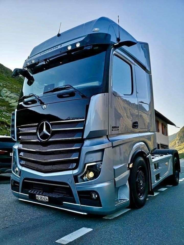 Mercedes-Benz Actros Truck